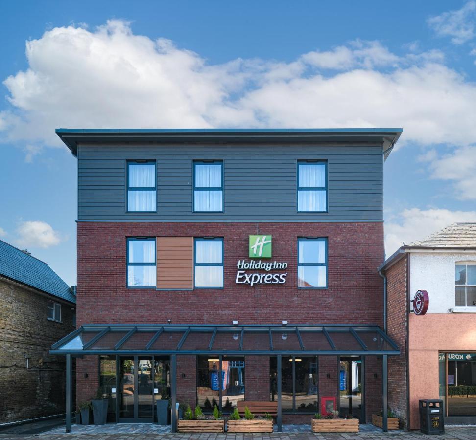 Holiday Inn Express - Fleet By Ihg 외부 사진