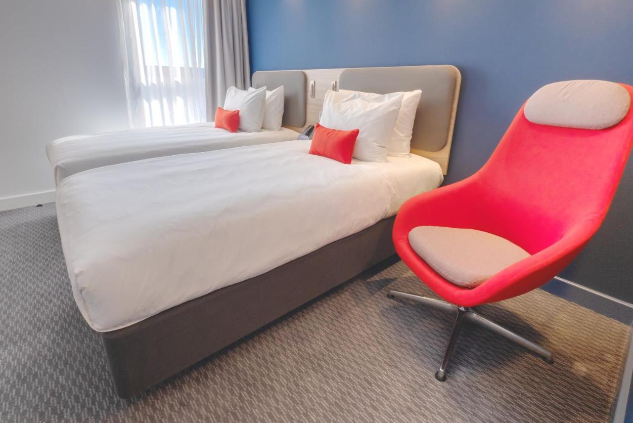 Holiday Inn Express - Fleet By Ihg 외부 사진